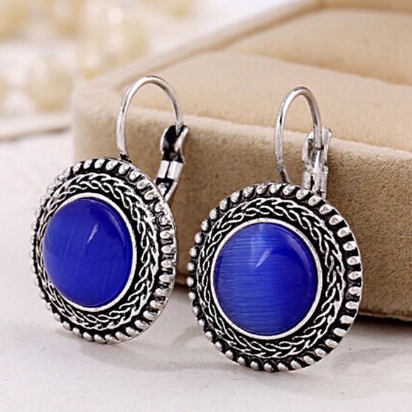 Antiqued Silver Tone Blue Cat Eye Earrings - Picture 3 of 5